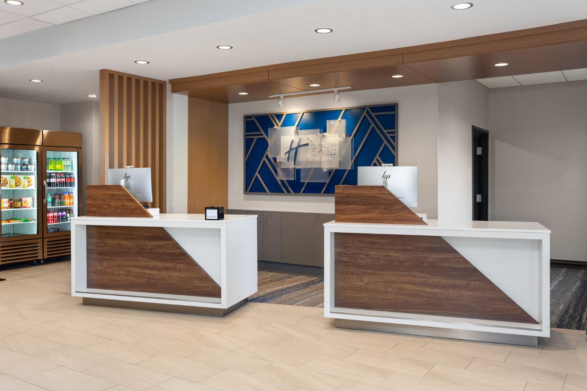 Holiday Inn Express & Suites Reedsburg - Dells Area By Ihg Εξωτερικό φωτογραφία