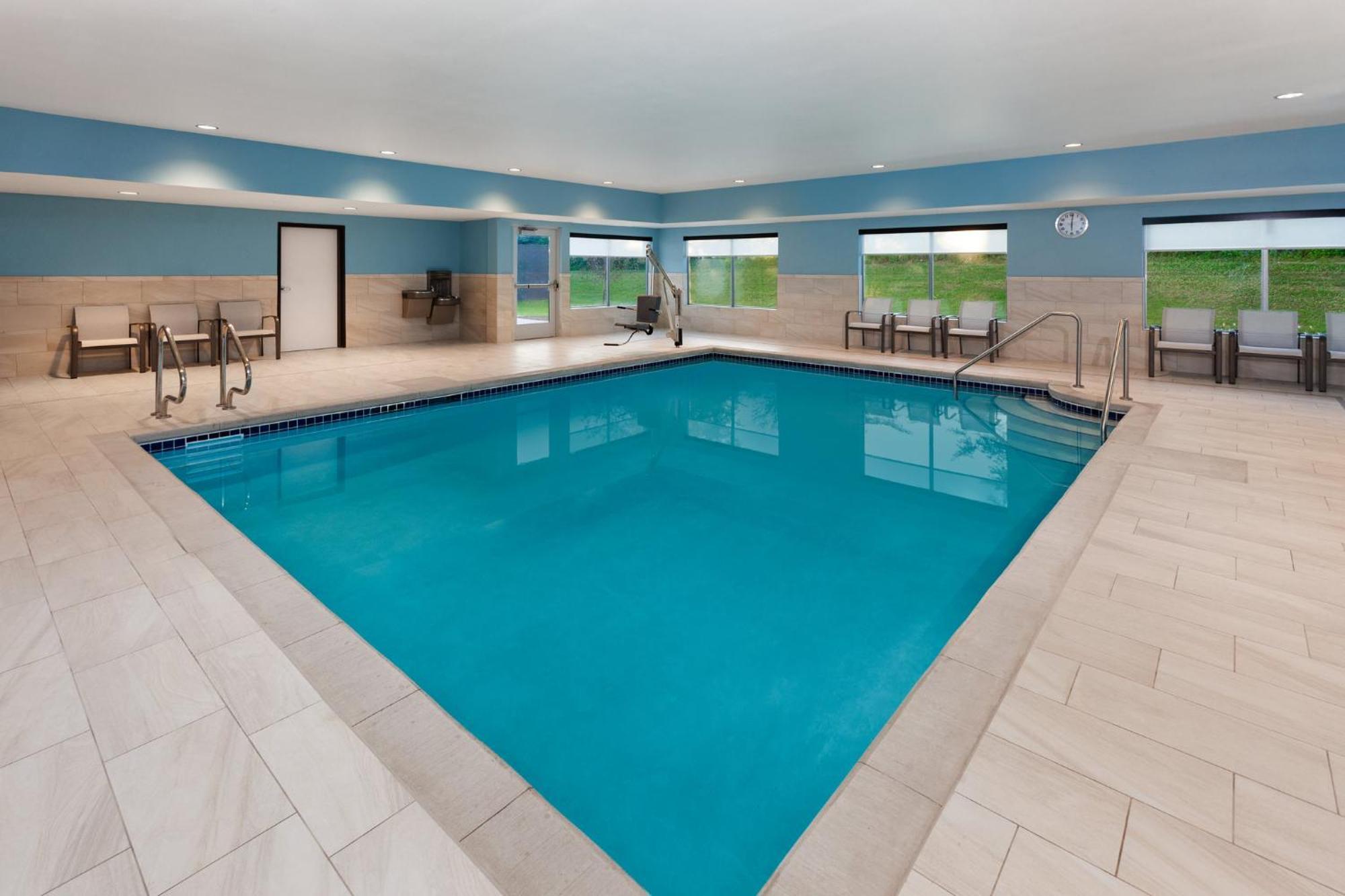 Holiday Inn Express & Suites Reedsburg - Dells Area By Ihg Εξωτερικό φωτογραφία