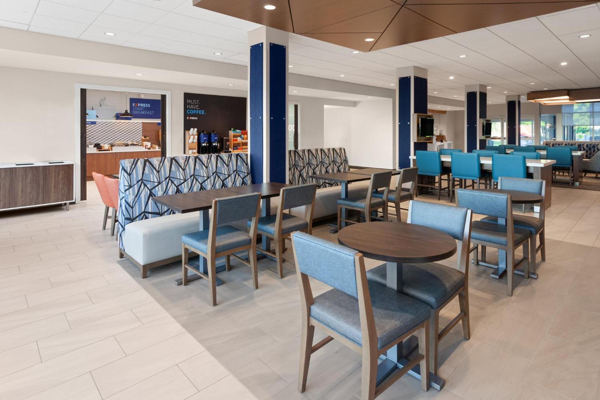 Holiday Inn Express & Suites Reedsburg - Dells Area By Ihg Εξωτερικό φωτογραφία