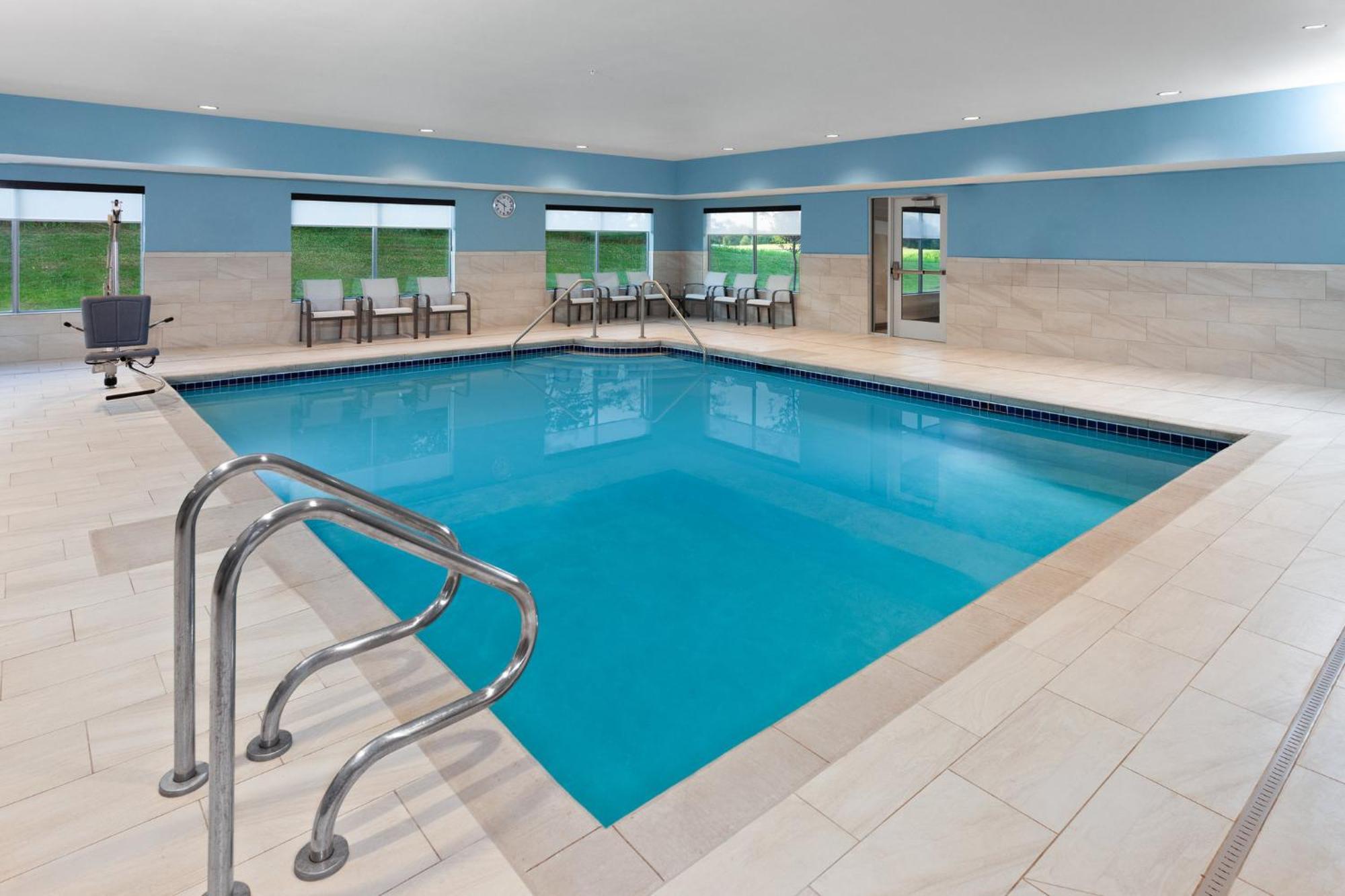 Holiday Inn Express & Suites Reedsburg - Dells Area By Ihg Εξωτερικό φωτογραφία