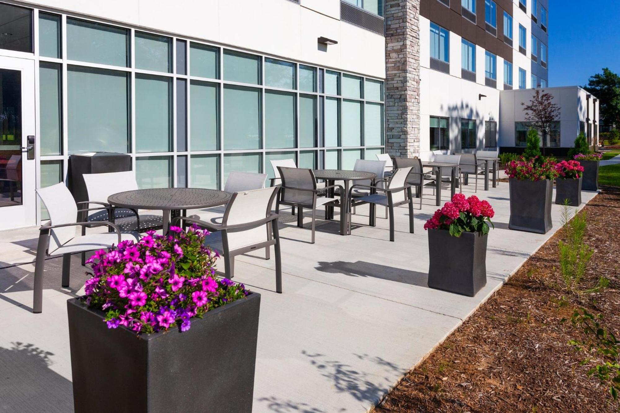 Holiday Inn Express & Suites Reedsburg - Dells Area By Ihg Εξωτερικό φωτογραφία
