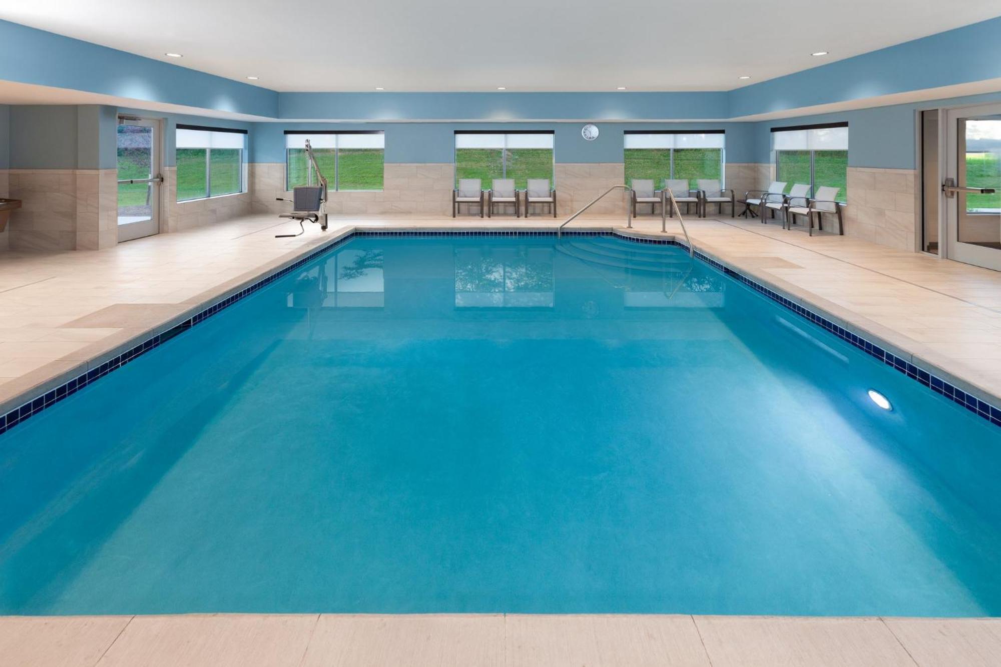Holiday Inn Express & Suites Reedsburg - Dells Area By Ihg Εξωτερικό φωτογραφία