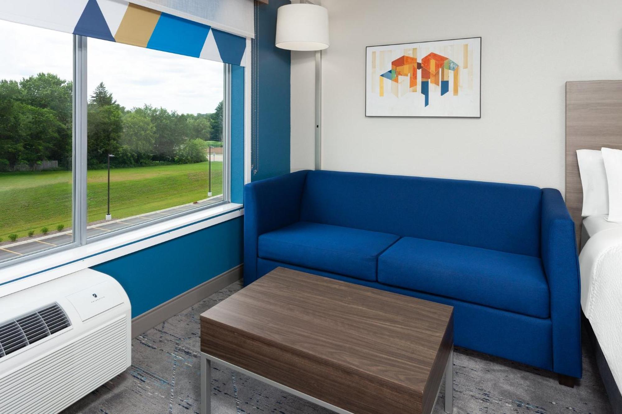 Holiday Inn Express & Suites Reedsburg - Dells Area By Ihg Εξωτερικό φωτογραφία